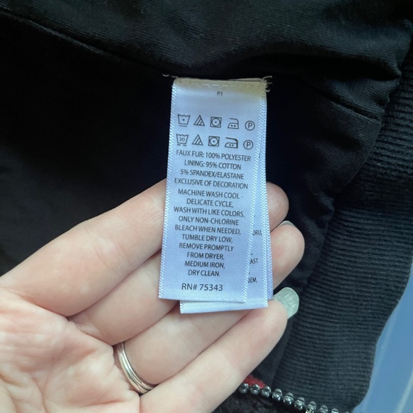 Red white and black checkered jacket - Picture 3 of 5